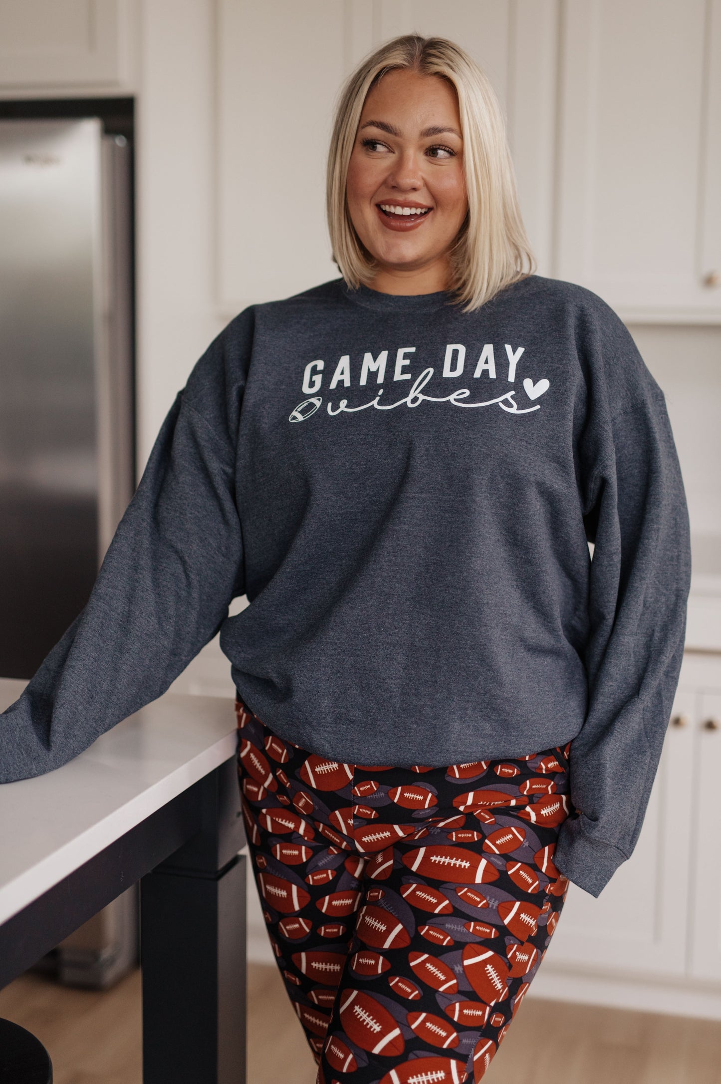 Sudadera con Capucha "Ambiente de Día de Partido"