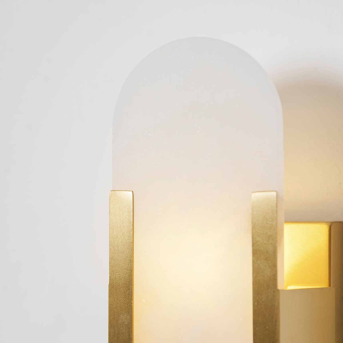 Alvora | Oblong Alabaster Wall Sconce with Brass Accents | Warm Diffused Glow for Foyers