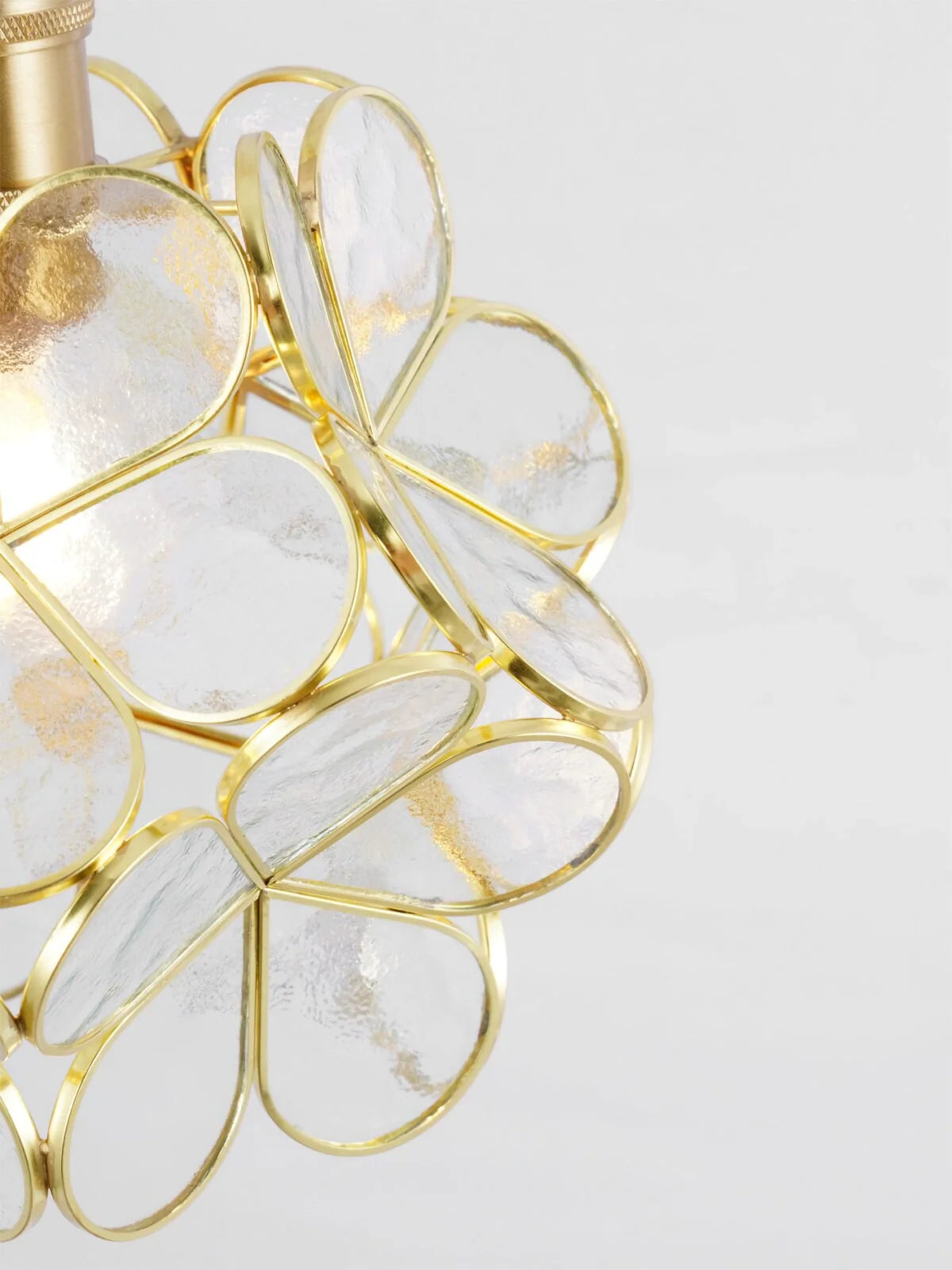 Colgantes de cristal con forma de pétalo
