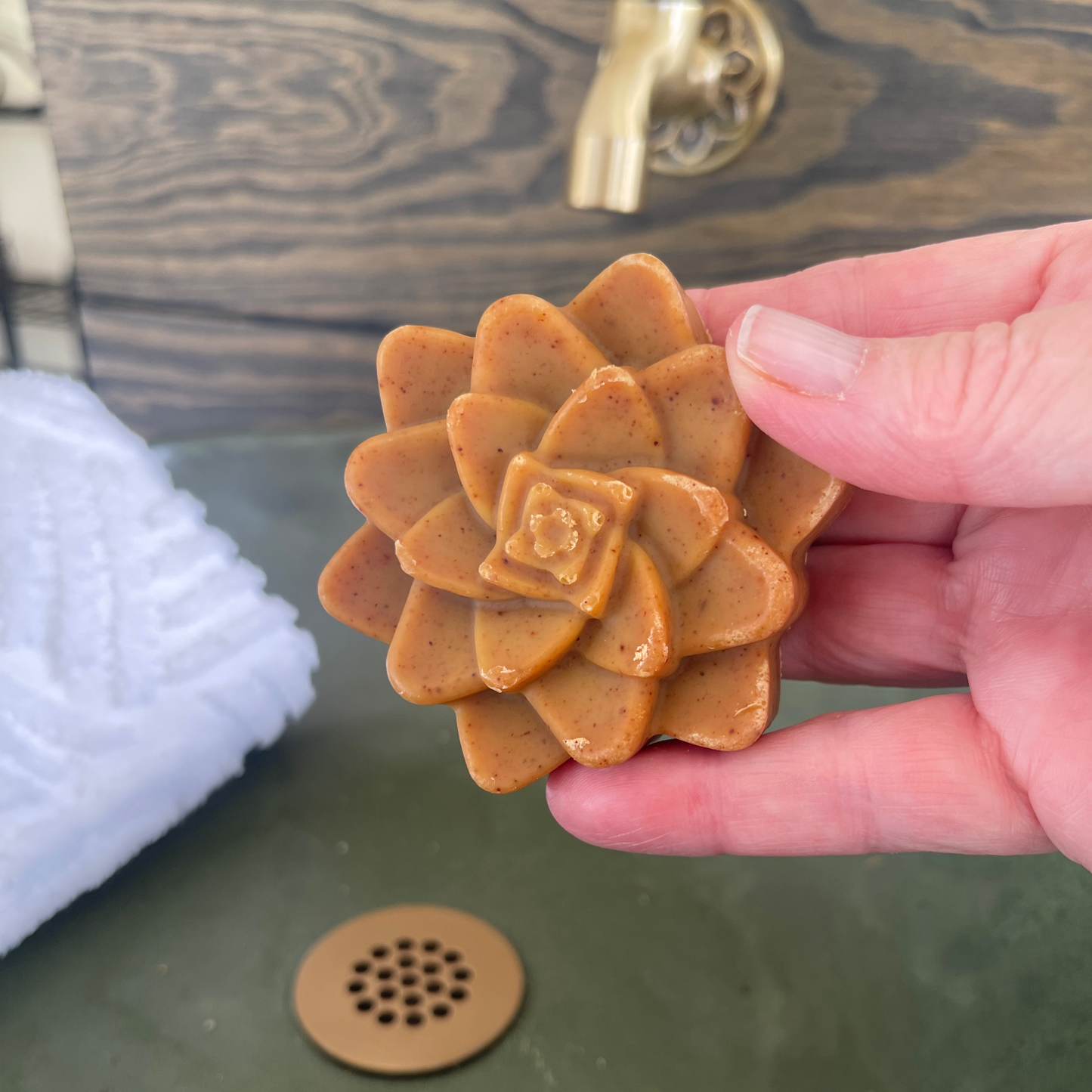 Jabón Facial con Infusión de Cúrcuma Golden Ritual