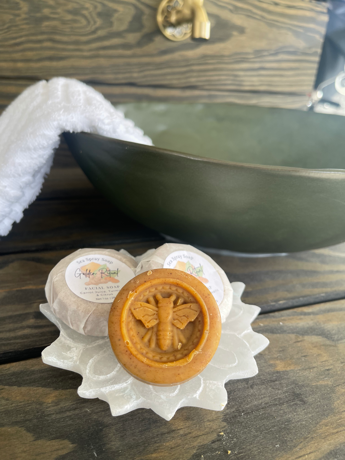 Jabón Facial con Infusión de Cúrcuma Golden Ritual