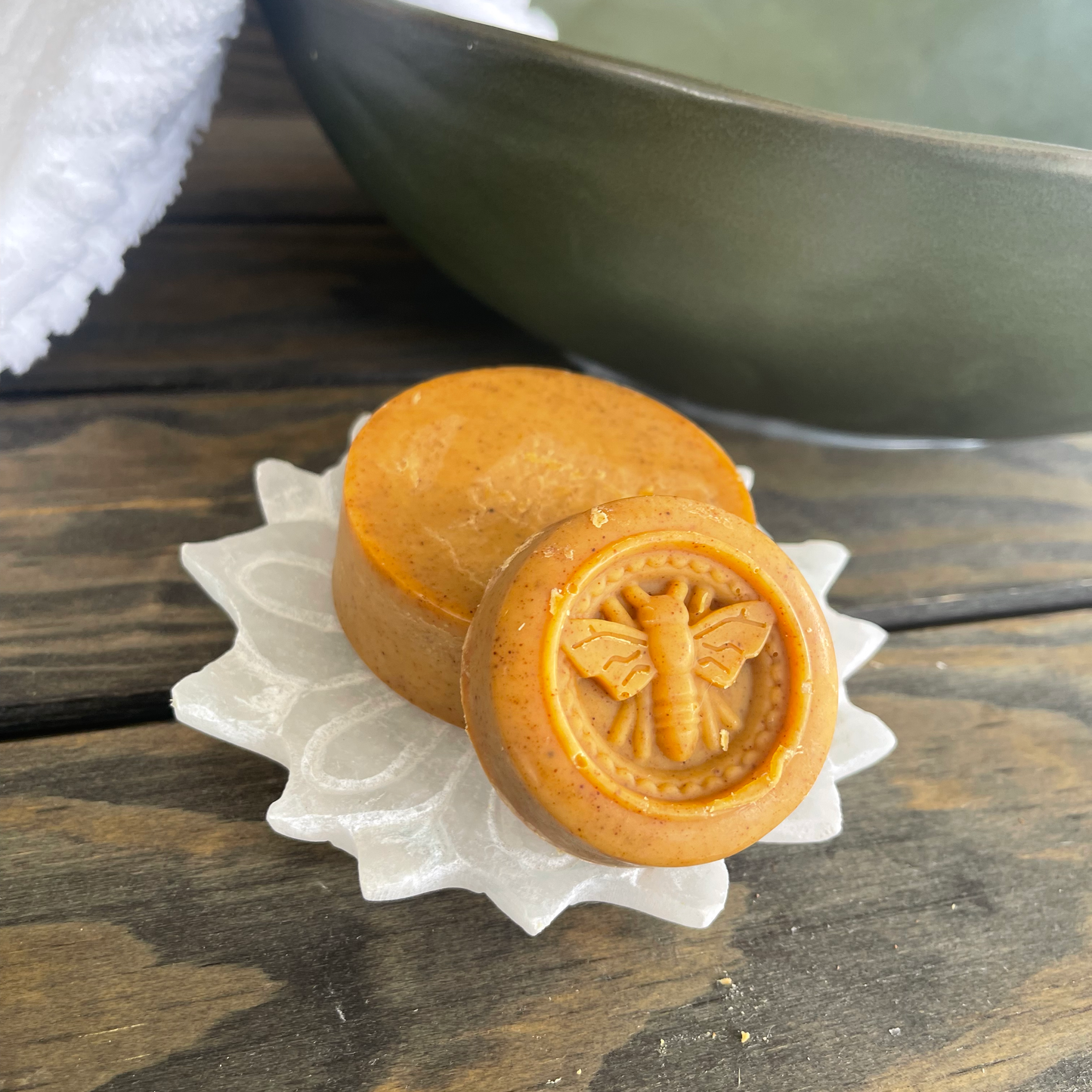 Jabón Facial con Infusión de Cúrcuma Golden Ritual