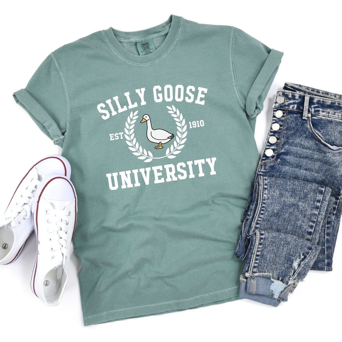 Camiseta gráfica de la Universidad Silly Goose