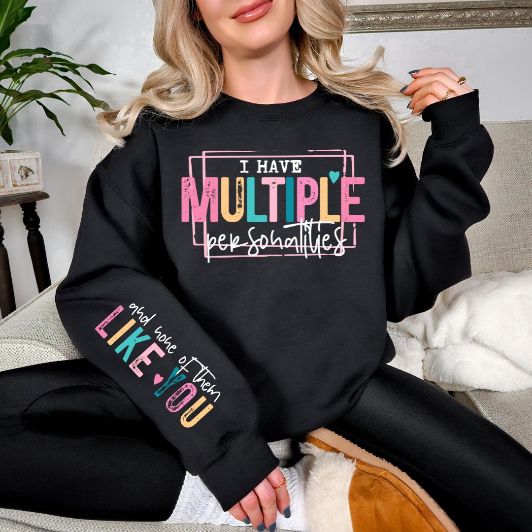 Sudadera "Múltiples Personalidades" en Tres Colores