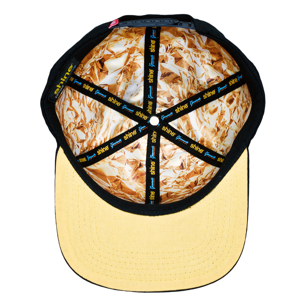 Gorra "Shine Black Gold" con cierre trasero a presión