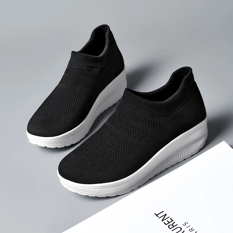Woman Vulcanize Shoes Platform Sneakers Women Plus Size Femme Shoes Designer Thick Bottom Loafers Slip On Luxury Women Shoes