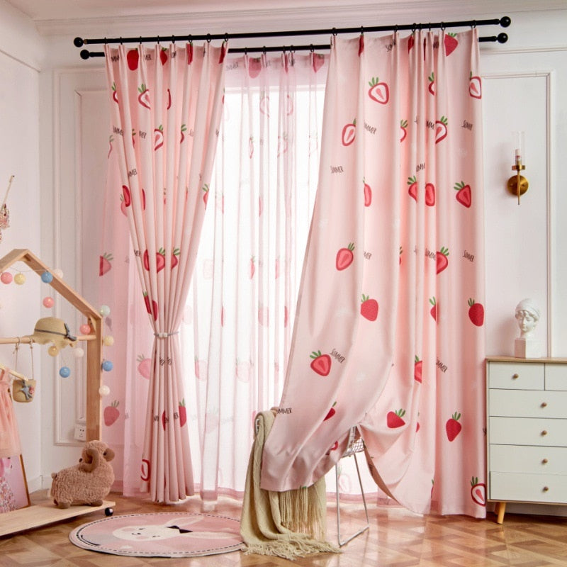 Cortinas Estampado de Fresa