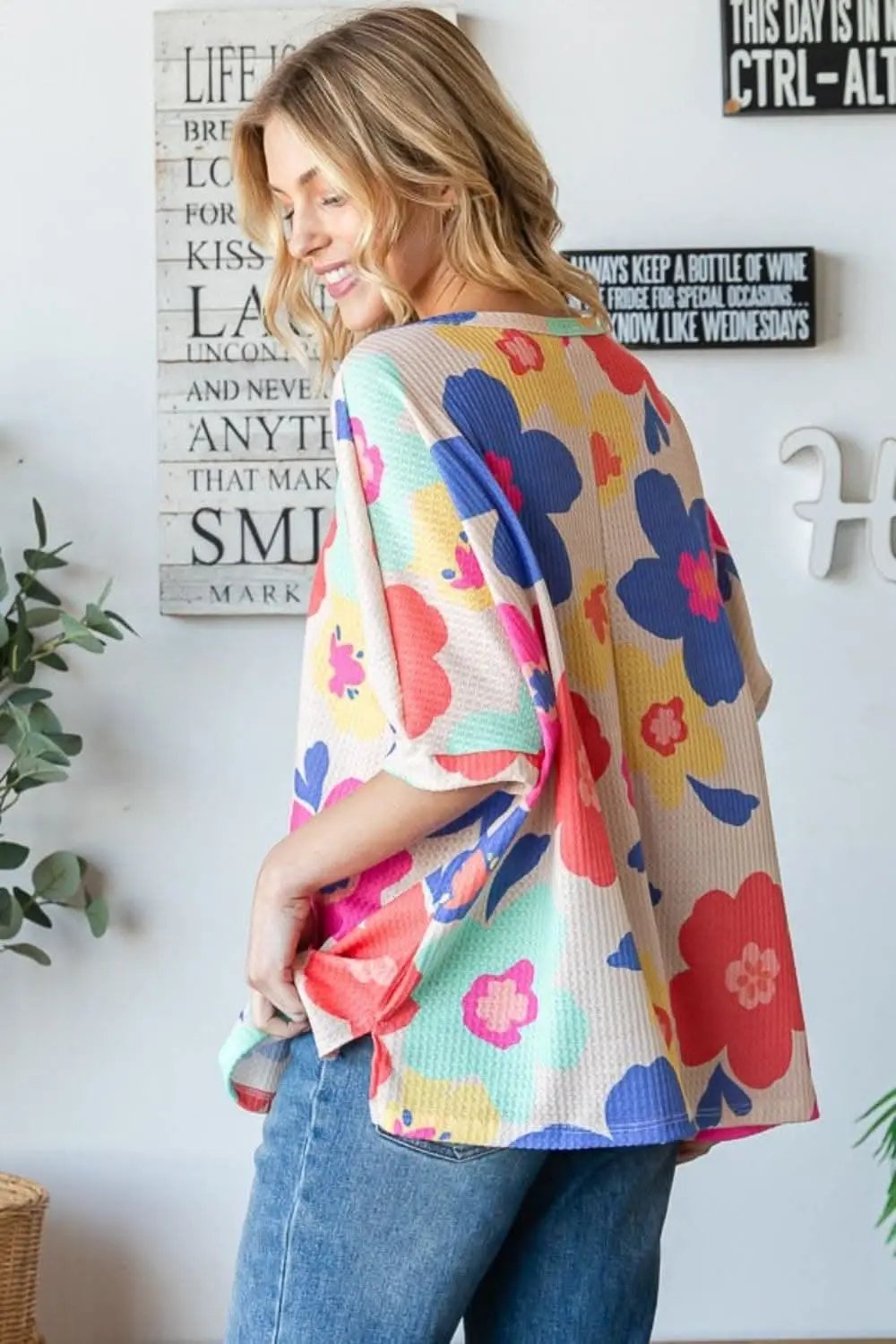 Shorts Trendsi Floral Waffle Oversize Tee Women's Casual T-Shirt Soft & Comfy