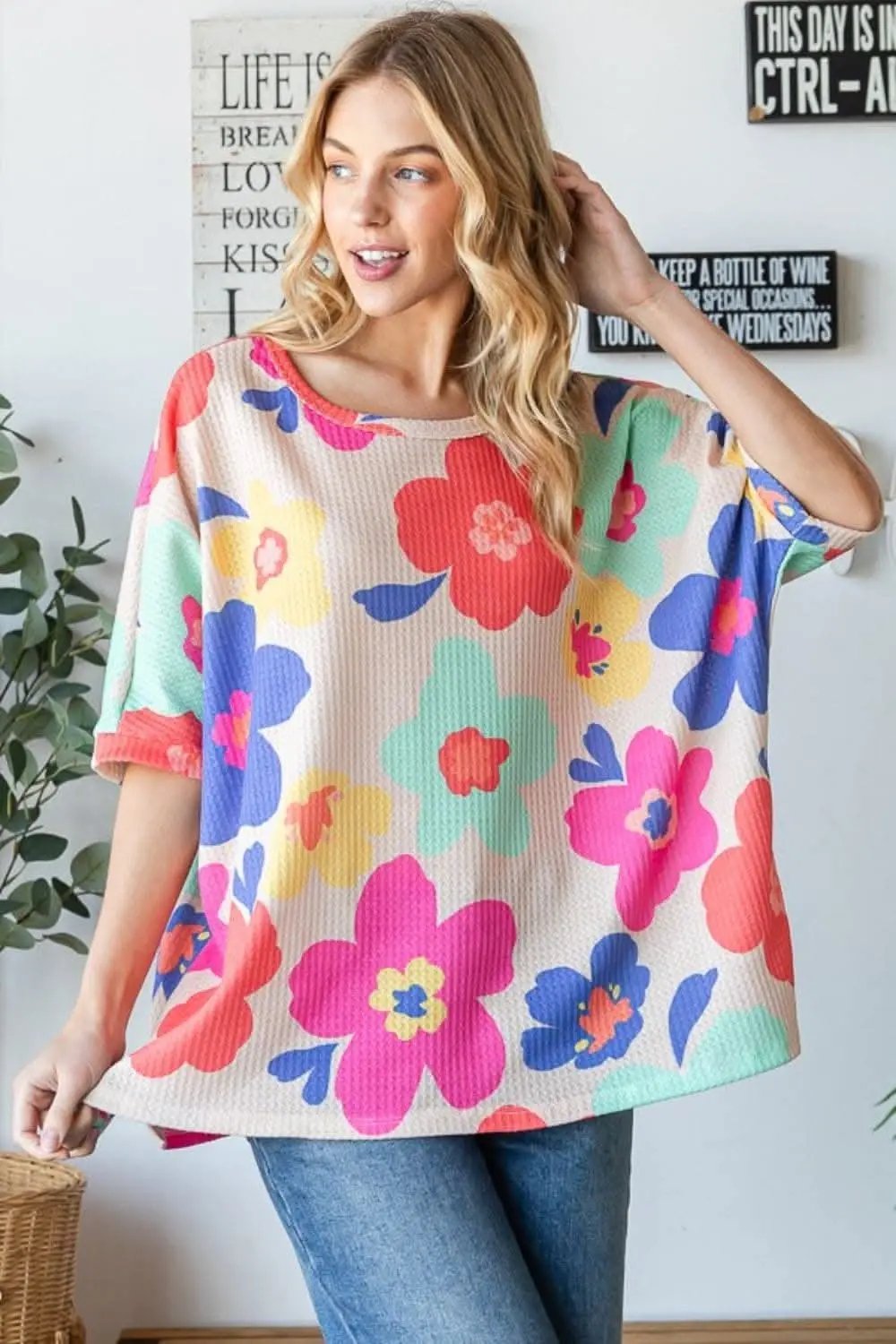 Shorts Trendsi Floral Waffle Oversize Tee Women's Casual T-Shirt Soft & Comfy