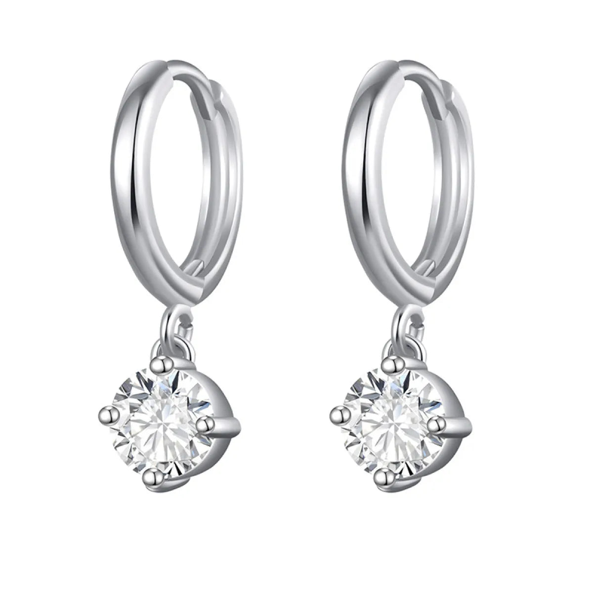 Pendientes de oro blanco con forma de corazón y diamantes