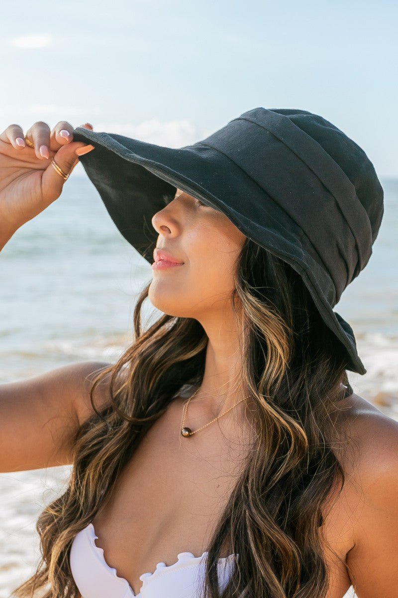 Gorro de pescador con lazo trasero