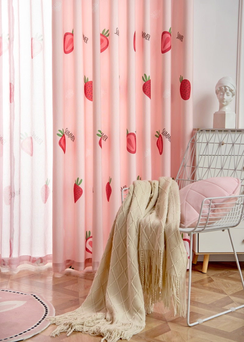 Cortinas Estampado de Fresa