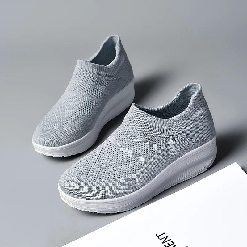 Woman Vulcanize Shoes Platform Sneakers Women Plus Size Femme Shoes Designer Thick Bottom Loafers Slip On Luxury Women Shoes