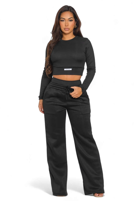 Conjunto de top corto acanalado HECHO A MANO y pantalones anchos de chándal