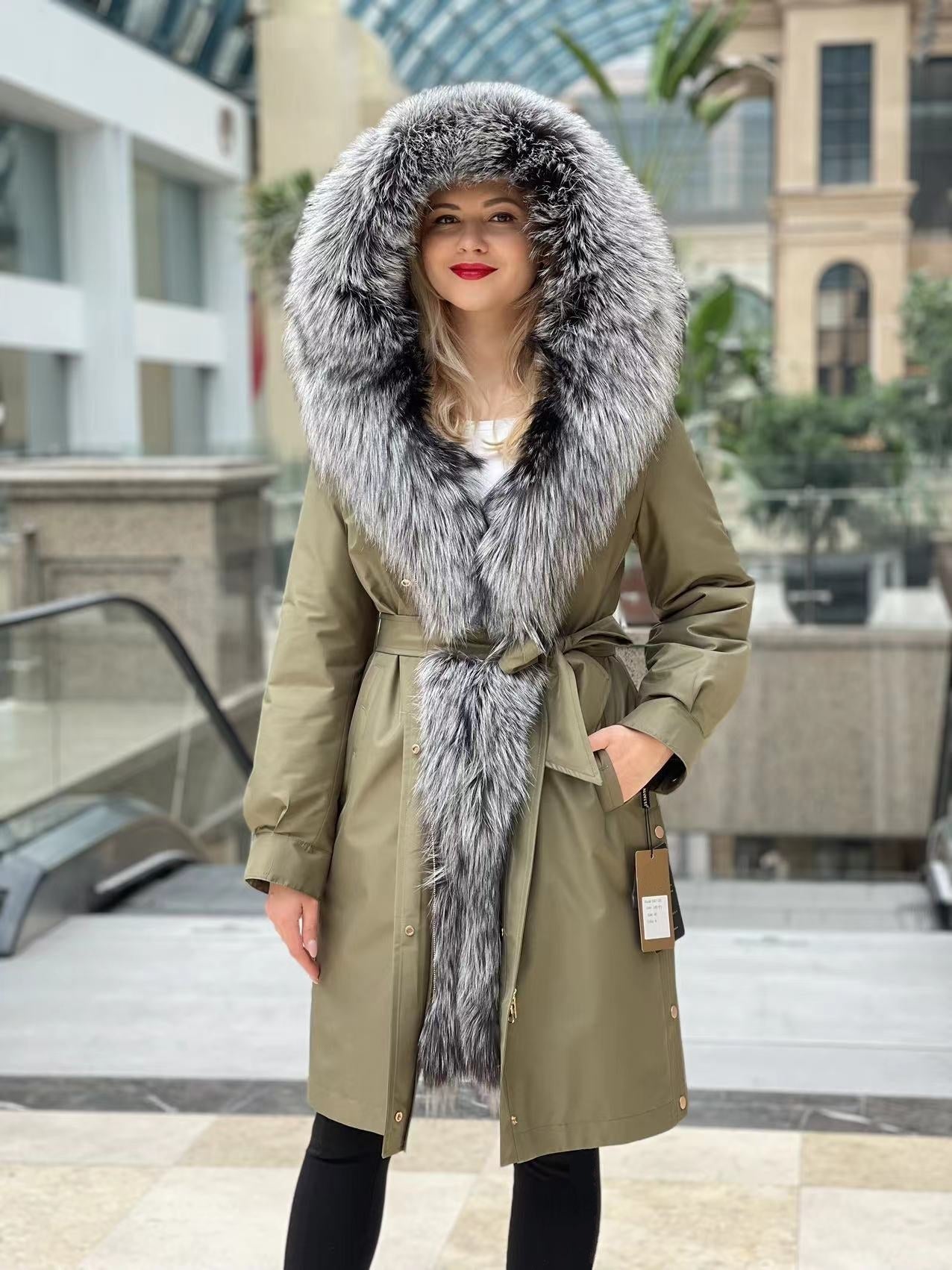 Parka aislante de piel de conejo con ribete de piel de zorro plateado genuino