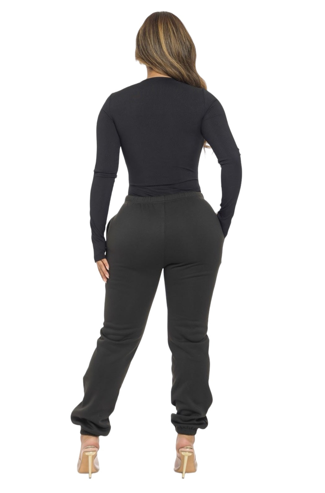 Conjunto de body y pantalón jogger acanalados HECHOS A MANO