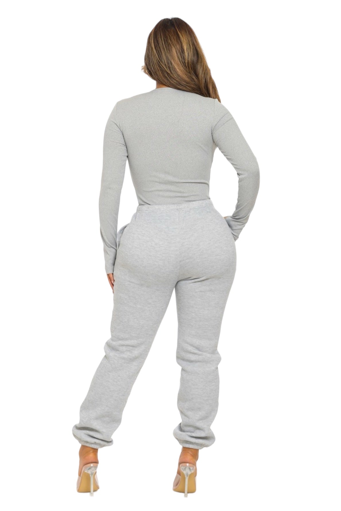 Conjunto de body y pantalón jogger acanalados HECHOS A MANO