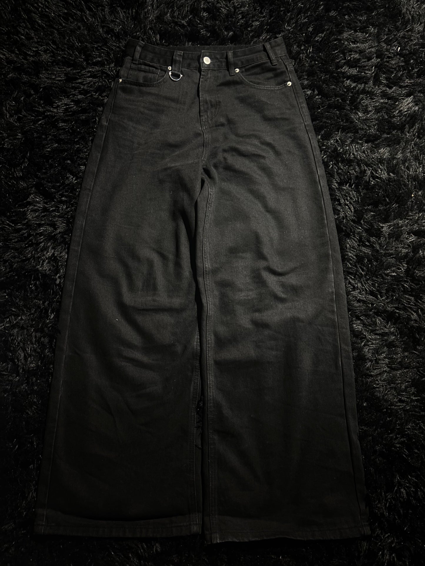 "Kuro" baggy denim