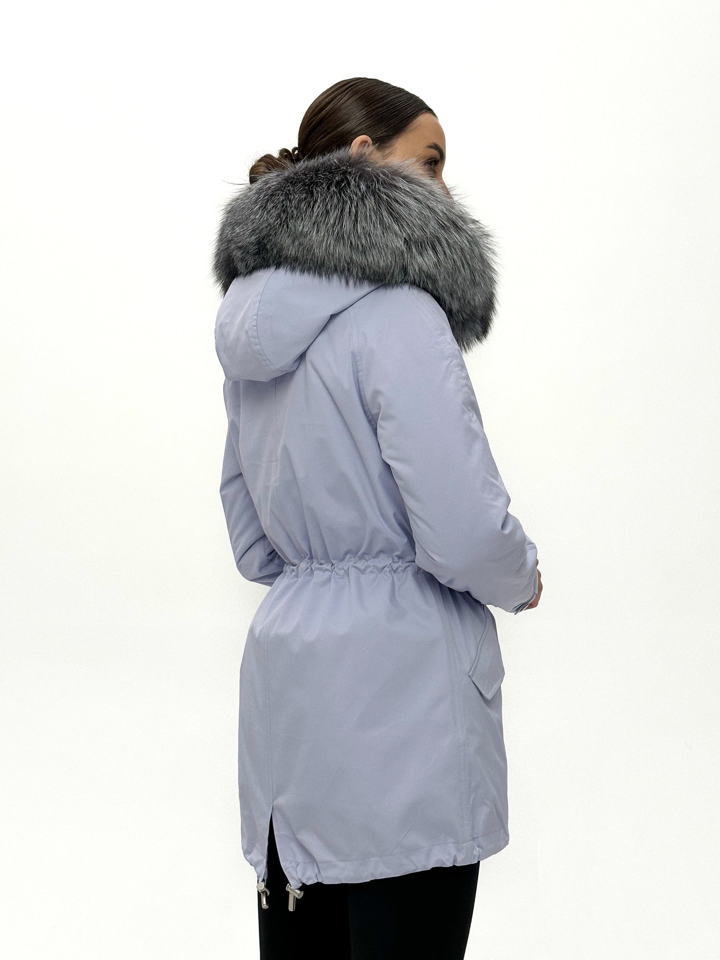Parka aislante de piel de conejo con ribete de piel de zorro plateado genuino