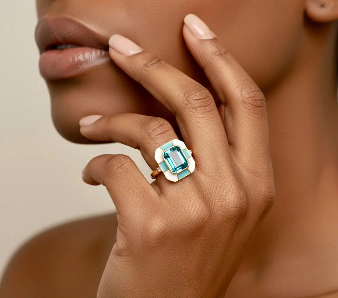 El anillo de declaración Iconic