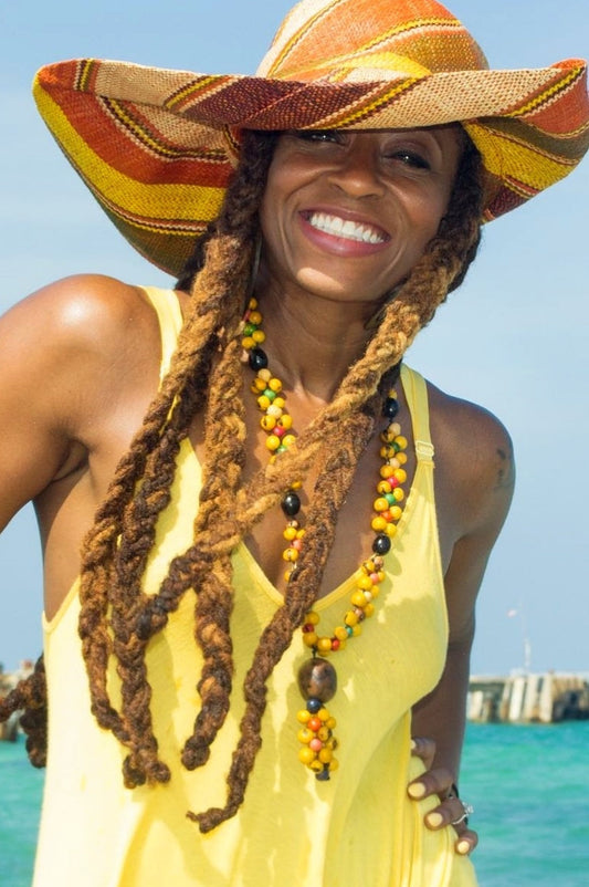 Sombrero de rafia con ala de cinco pulgadas