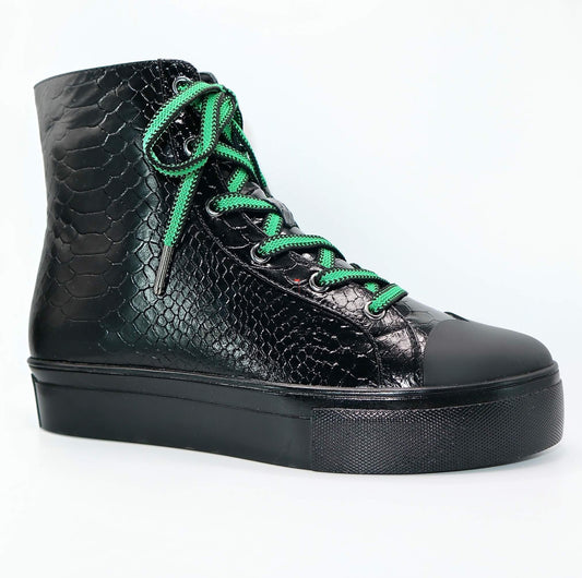 Michaela V Lucra sneakers black