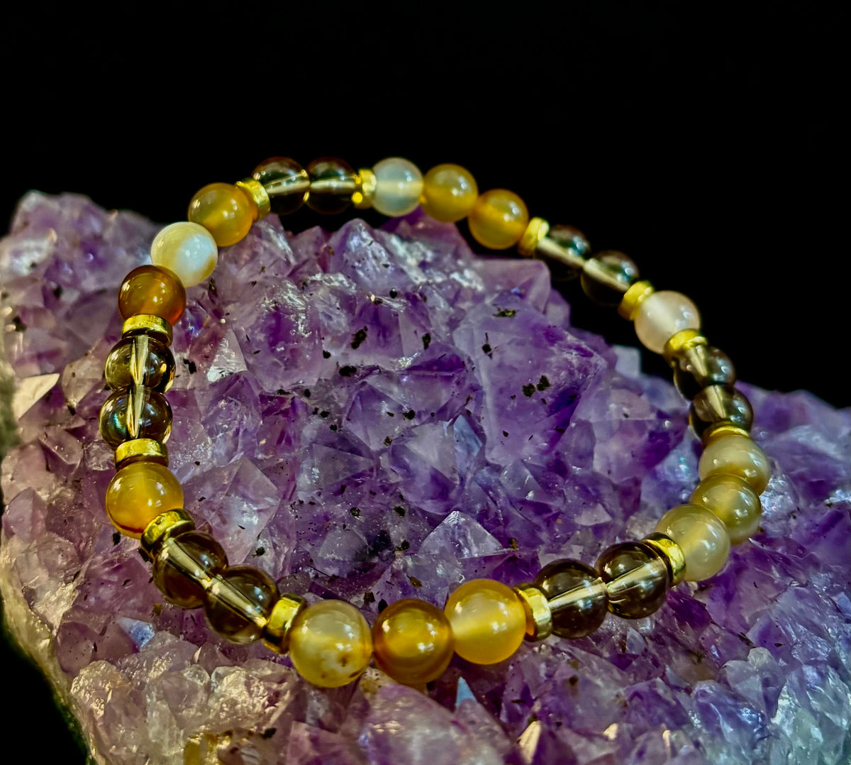 Pulsera bohemia "Elixir del que Piensa Demasiado" – Ágata de Botsuana y Cuarzo Ahumado hechos a mano para el Enraizamiento y la Claridad