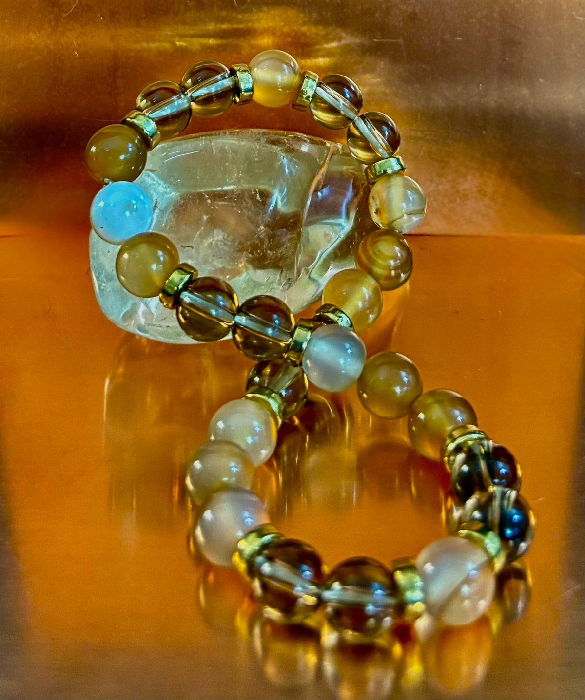 Pulsera bohemia "Elixir del que Piensa Demasiado" – Ágata de Botsuana y Cuarzo Ahumado hechos a mano para el Enraizamiento y la Claridad