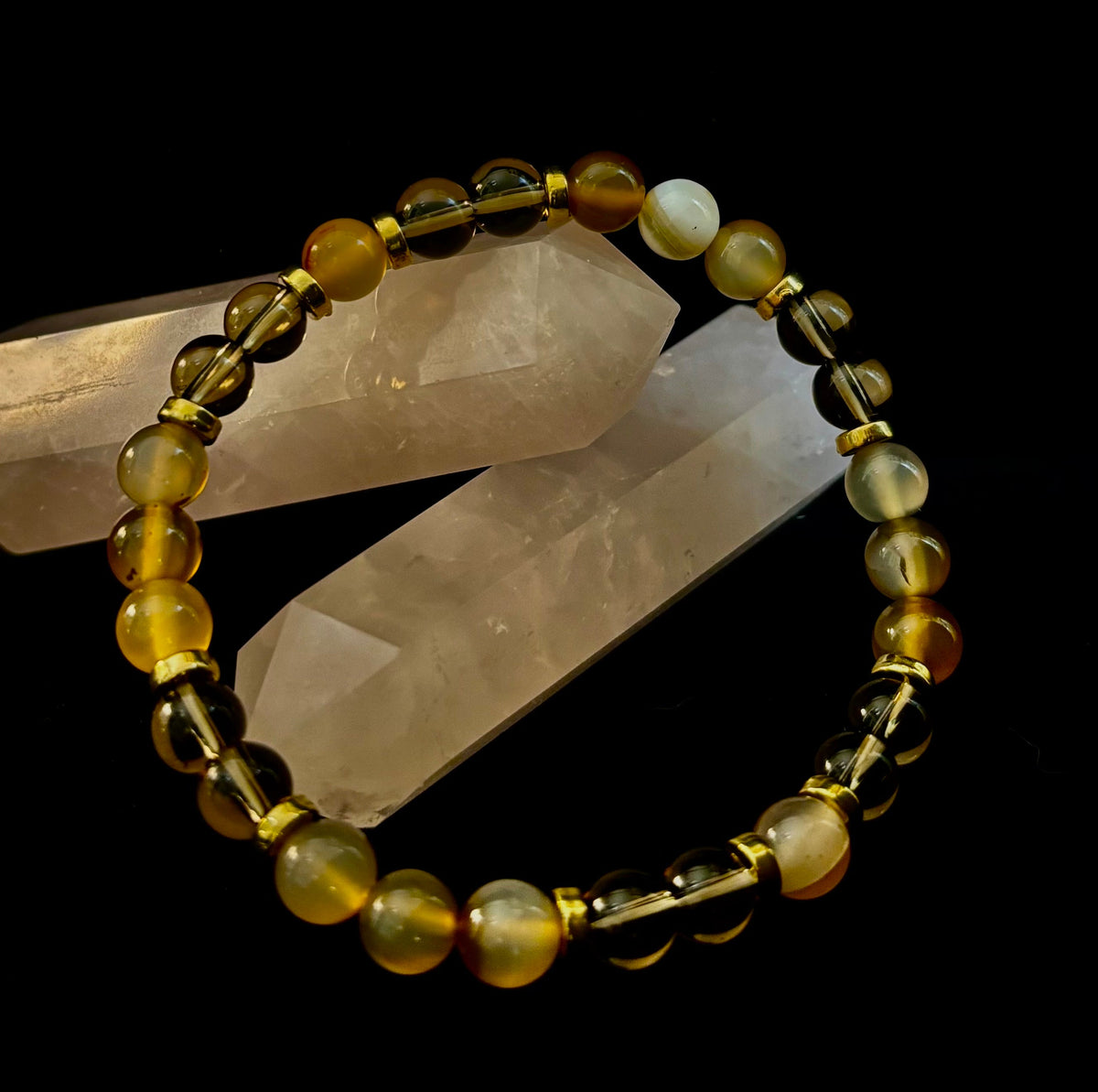 Pulsera bohemia "Elixir del que Piensa Demasiado" – Ágata de Botsuana y Cuarzo Ahumado hechos a mano para el Enraizamiento y la Claridad