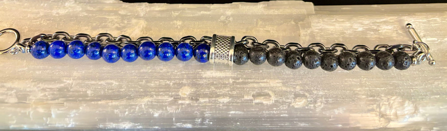 Pulsera de fuerza e intención infundida con reiki de lapislázuli u ojo de tigre con cadena plateada (muñeca mediana a grande)