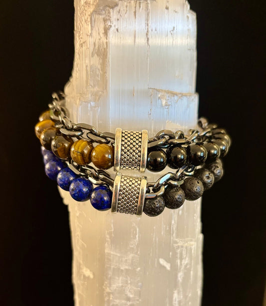 Pulsera de fuerza e intención infundida con reiki de lapislázuli u ojo de tigre con cadena plateada (muñeca mediana a grande)