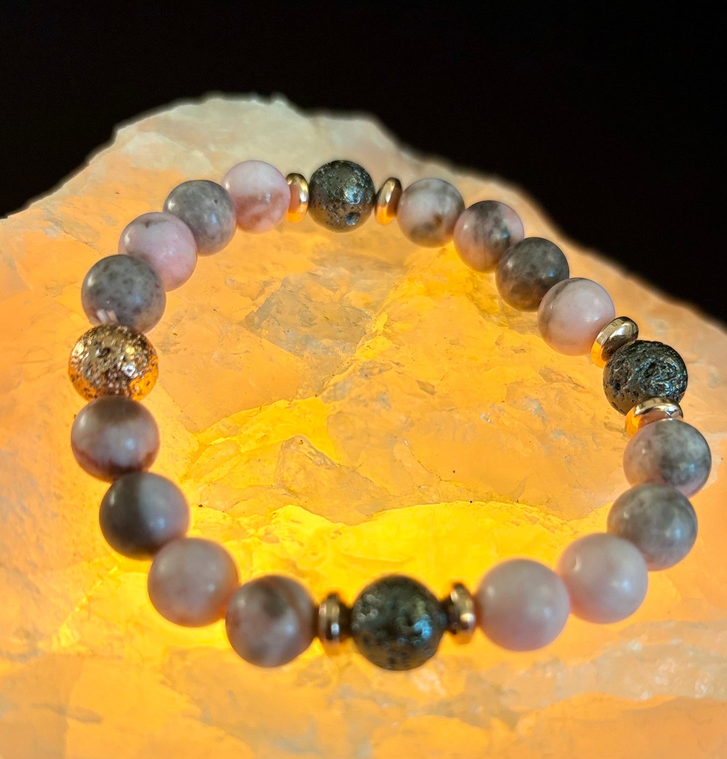 Pulsera de Jaspe Cebra Rosa y Piedra de Lava en Tono Oro Rosa