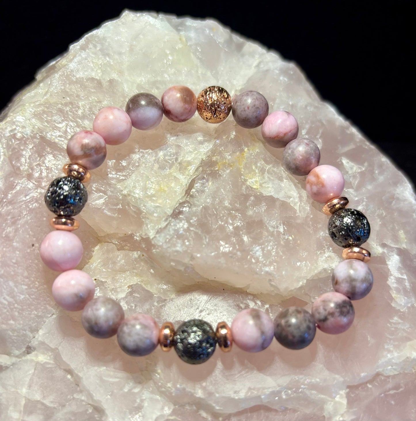 Pulsera de Jaspe Cebra Rosa y Piedra de Lava en Tono Oro Rosa