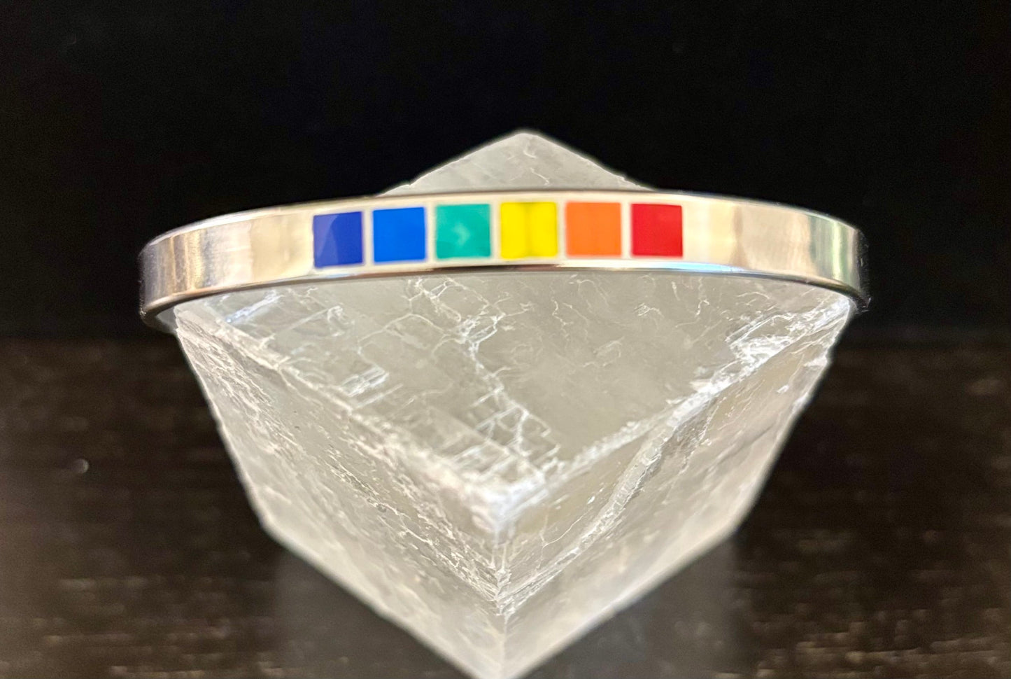 Pulsera abierta arcoíris del Orgullo LGBTQ+ – Brazalete de acero inoxidable