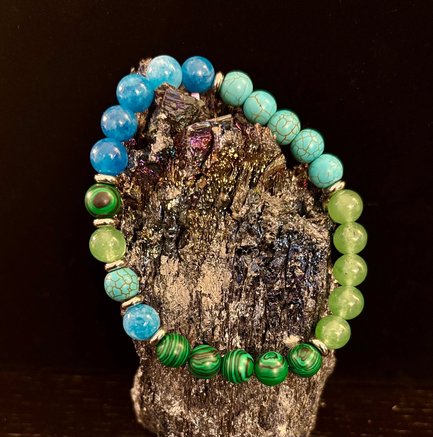 Pulsera Curativa para Aliviar la Ansiedad – Se adapta a muñecas grandes (Malaquita, Aventurina Verde, Turquesa y Aguamarina)