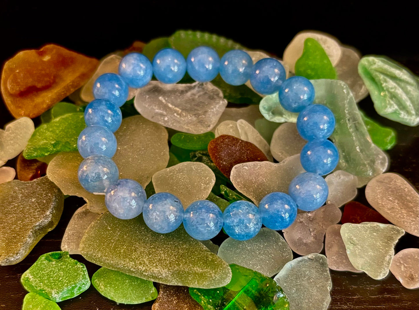 Pulsera de Cuentas de Aguamarina de 8mm y 10mm – Joyería Infundida con Reiki para Calma, Claridad y Comunicación (Muñeca Mediana)