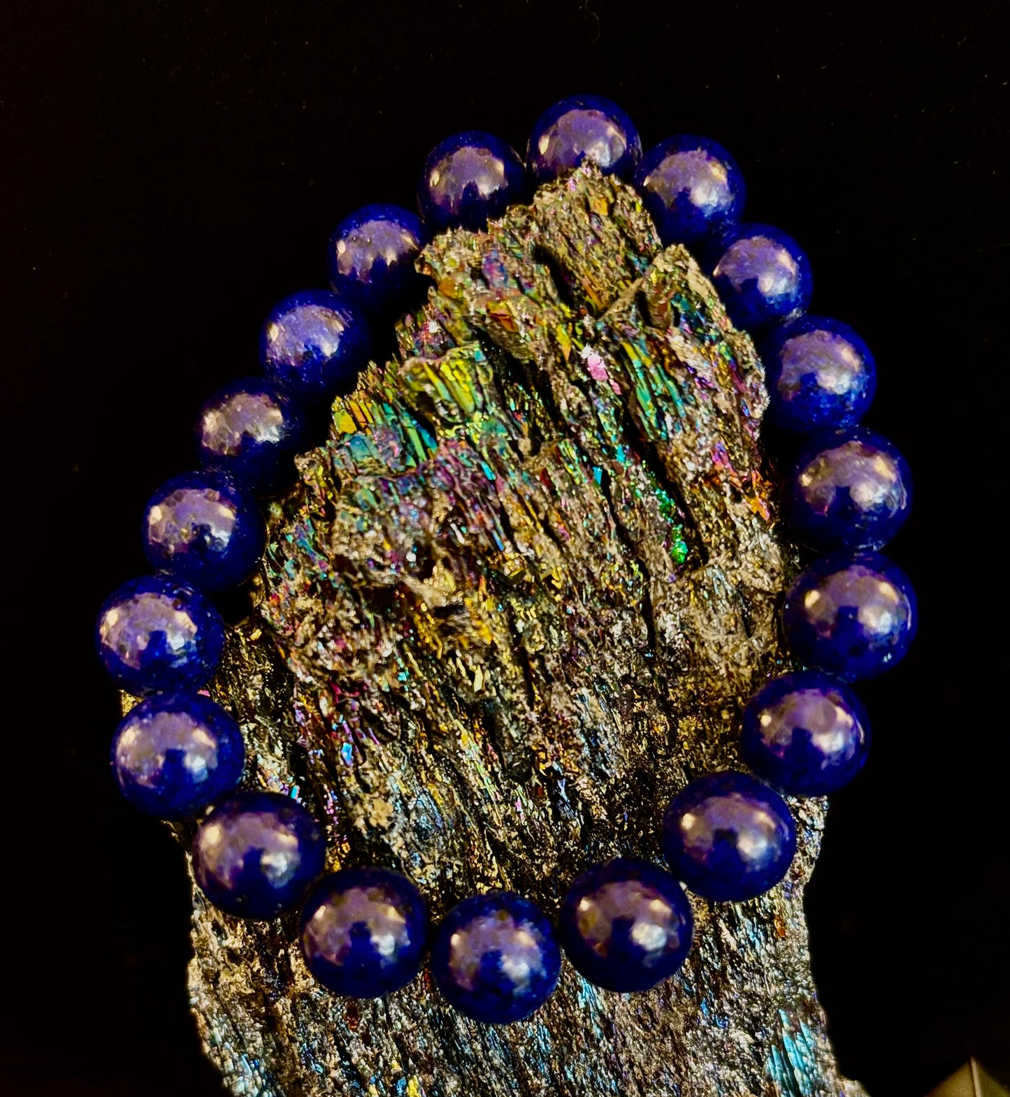 Pulsera Curativa de Lapislázuli – Sabiduría, Verdad y Fuerza Interior