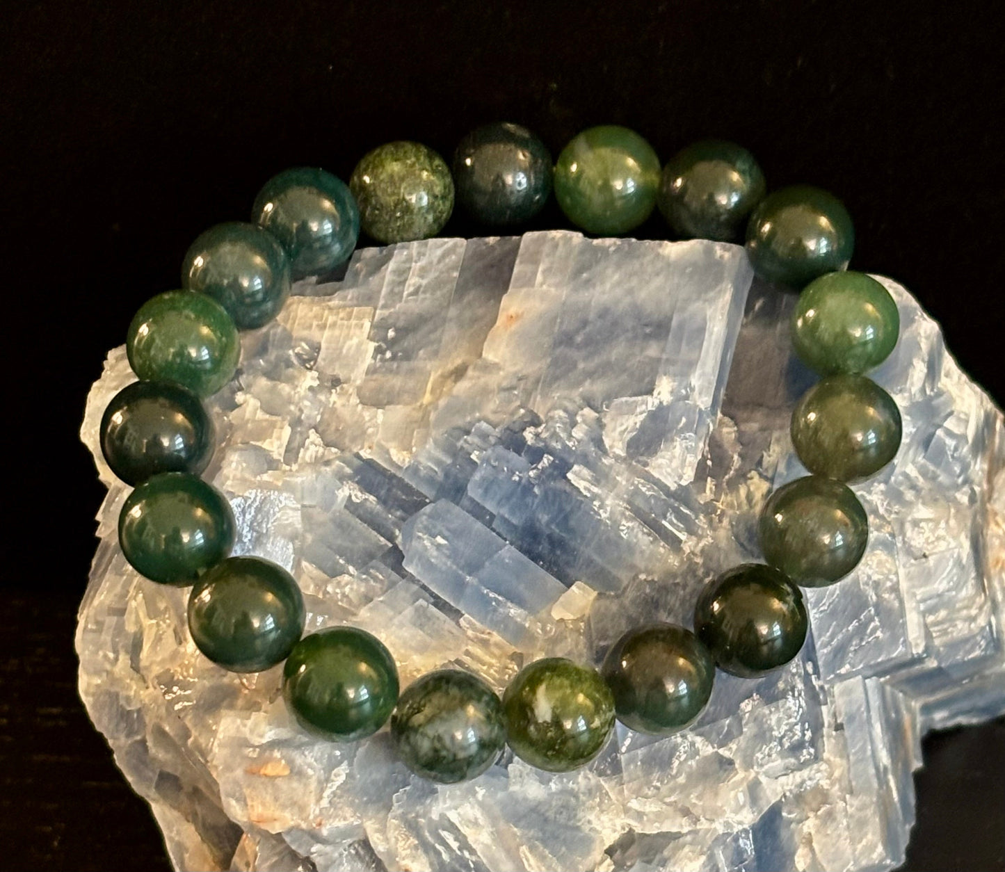 Pulsera de ágata musgosa natural de 8 mm y 10 mm – Joyería para el crecimiento, la abundancia y la conexión a tierra con infusión de Reiki (múltiples tamaños de muñeca)