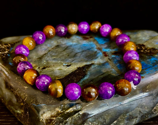 Pulsera Amatista y Ojo de Tigre de 8mm, Infusionada con Reiki, Equilibrio y Confianza (Muñeca Mediana-Grande)
