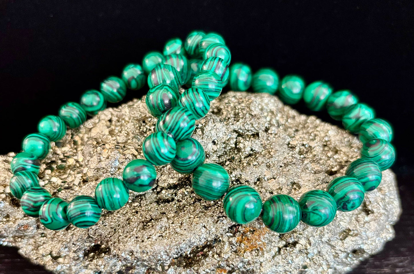 Pulsera de Cuentas de Malaquita – Transformación y Protección