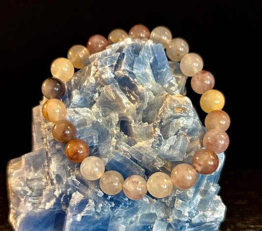 Elegante Pulsera de Cuarzo Natural – Energía Calmante y Estilo Atemporal