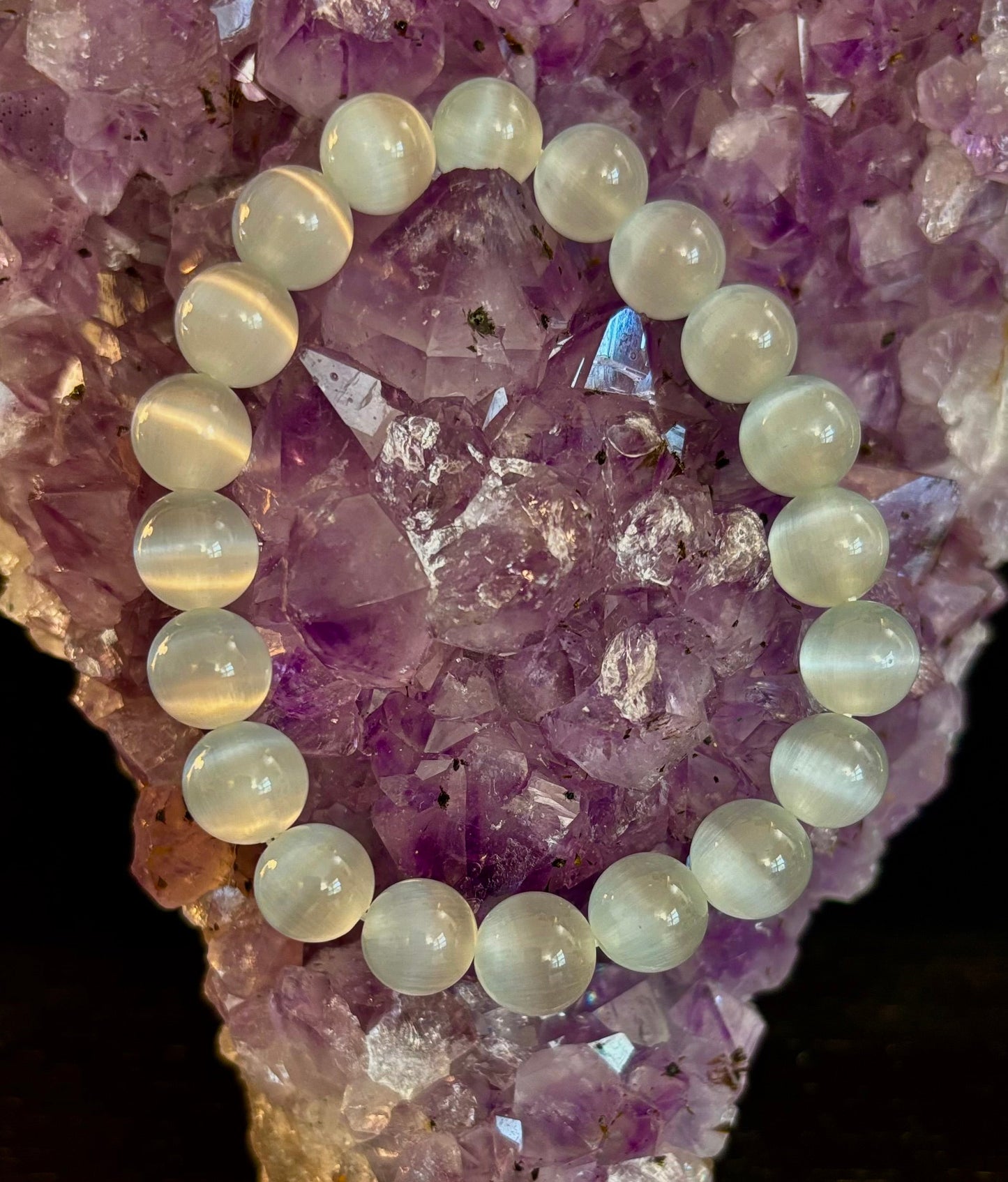 Pulsera Ojo de Gato Blanco – Joyería Reiki para Claridad y Protección (Muñeca Mediana–Grande)