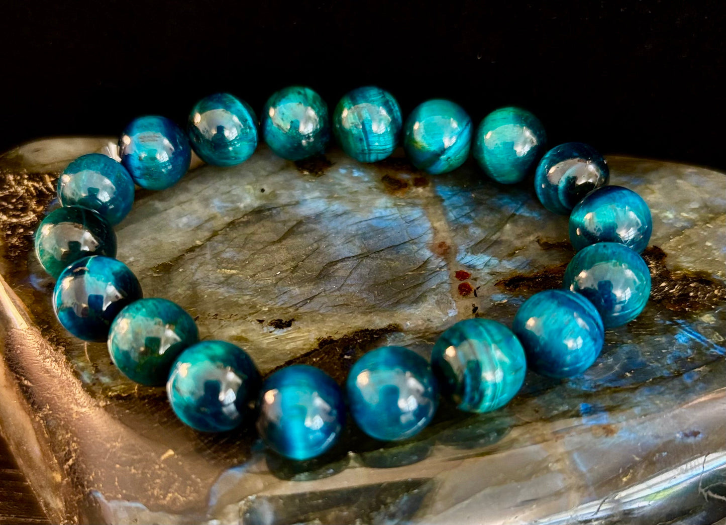 Pulsera Ojo de Tigre Azul con Reiki para Enfoque y Confianza (Muñeca Mediana-Grande)