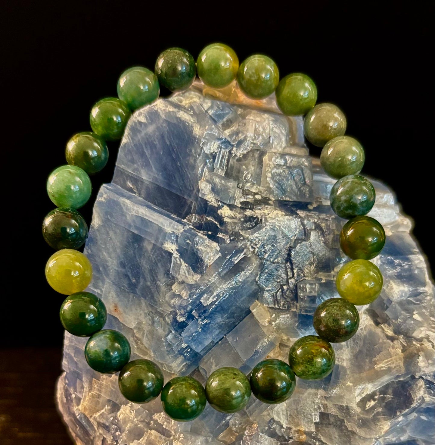 Pulsera de ágata musgosa natural de 8 mm y 10 mm – Joyería para el crecimiento, la abundancia y la conexión a tierra con infusión de Reiki (múltiples tamaños de muñeca)