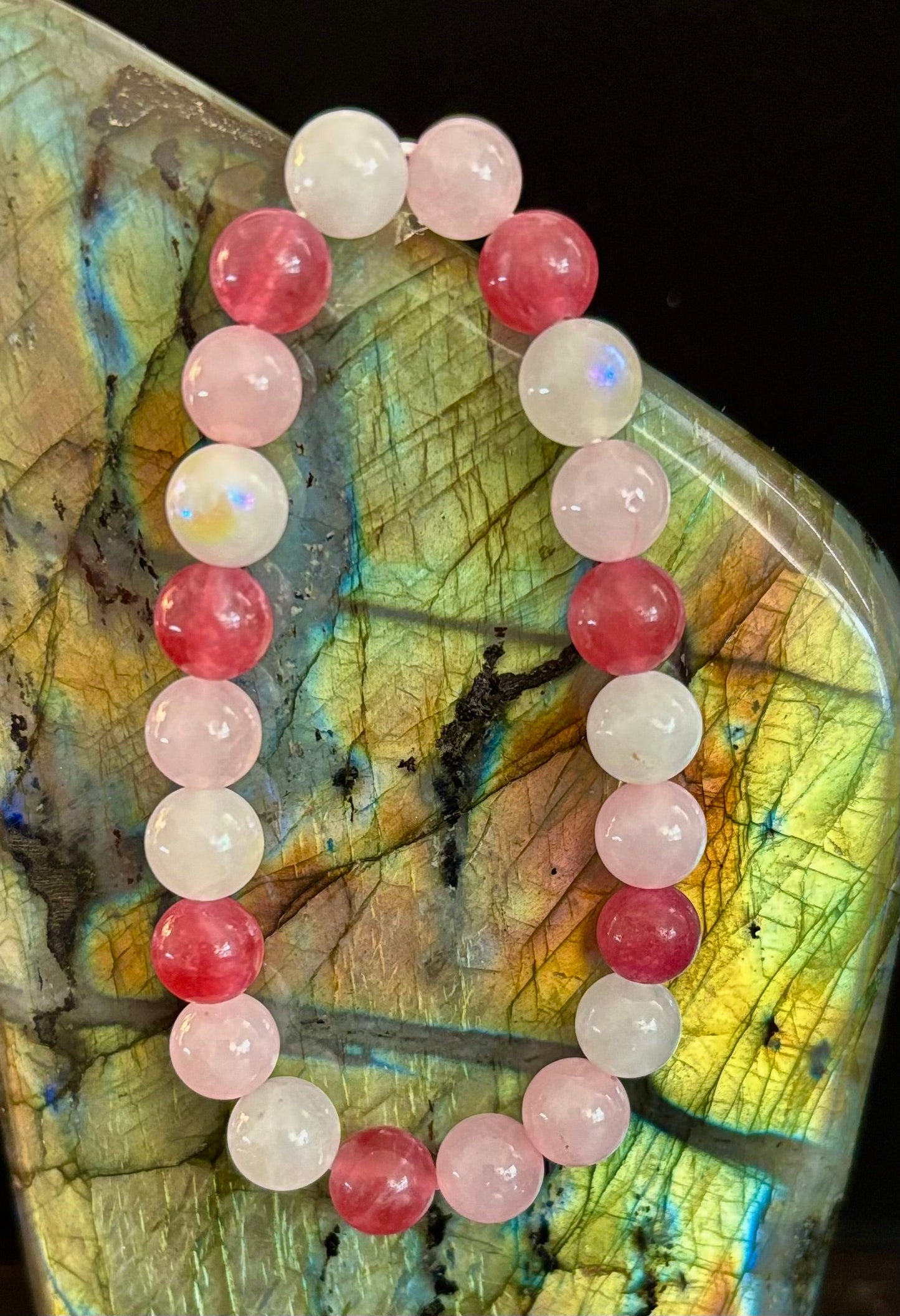 Pulsera para atraer el amor – Piedra lunar, Cuarzo rosa y Cuarzo fresa