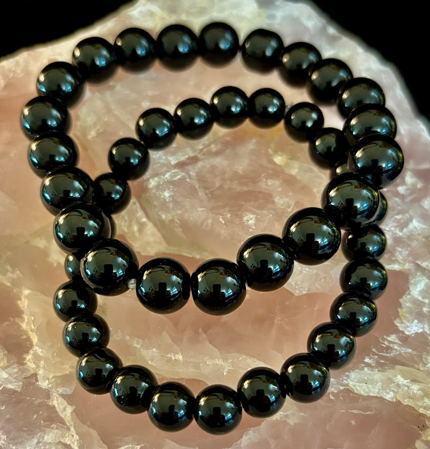 Pulsera de cuentas de shungita natural con infusión de reiki – Cuentas de 8 mm (Muñecas pequeñas y medianas)