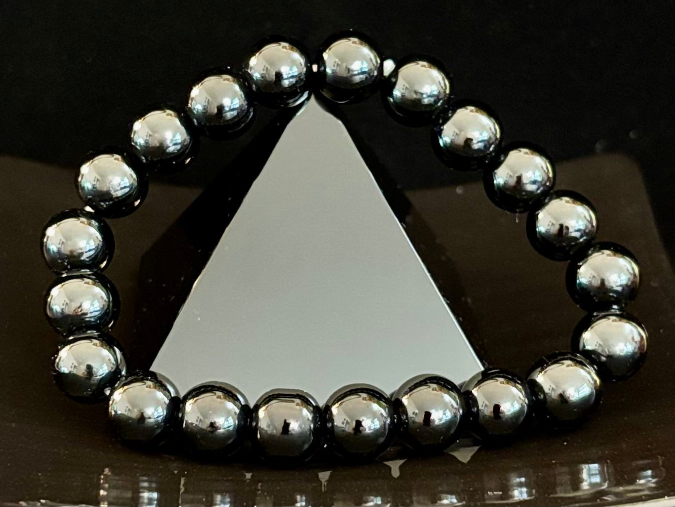 Pulsera de ónix negro de 8 mm con infusión de Reiki para protección y conexión a tierra (muñecas medianas de 7.5")