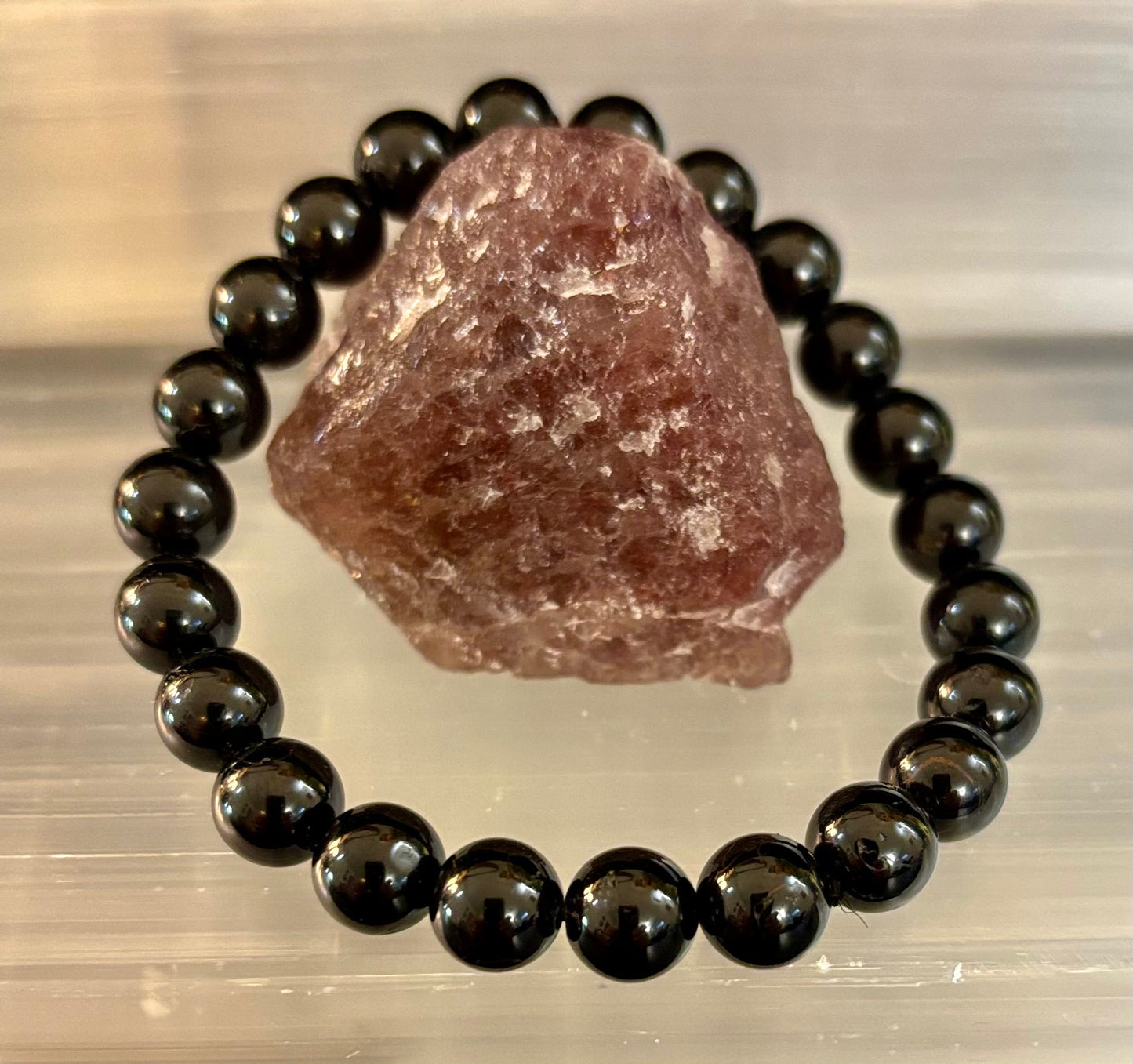 Pulsera de turmalina negra – Protección, conexión a tierra y escudo energético (para muñecas medianas a grandes)