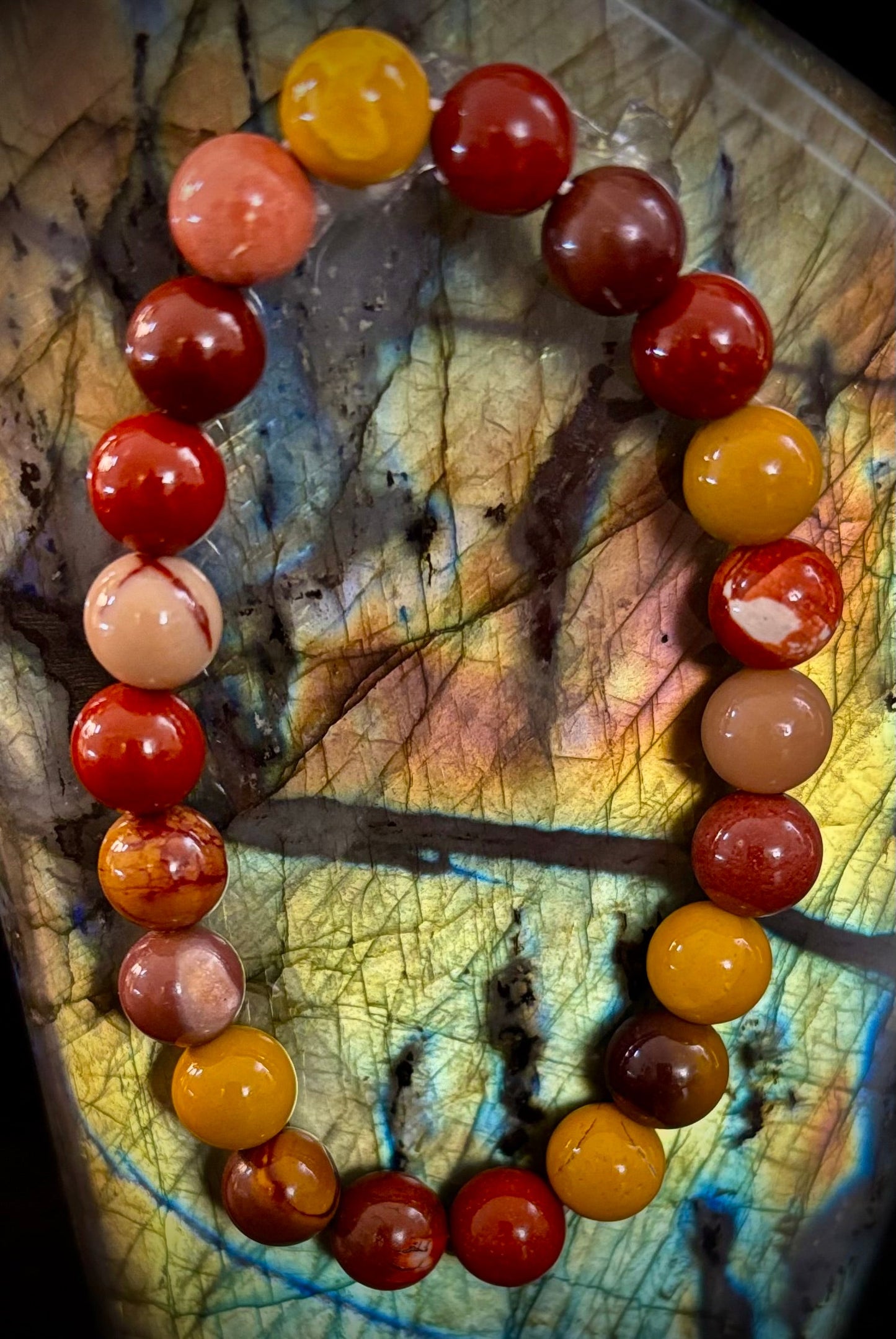 Pulsera de Mookaíta – Fuerza Interior, Energía Anclada y Vitalidad (Muñecas Medianas-Grandes)