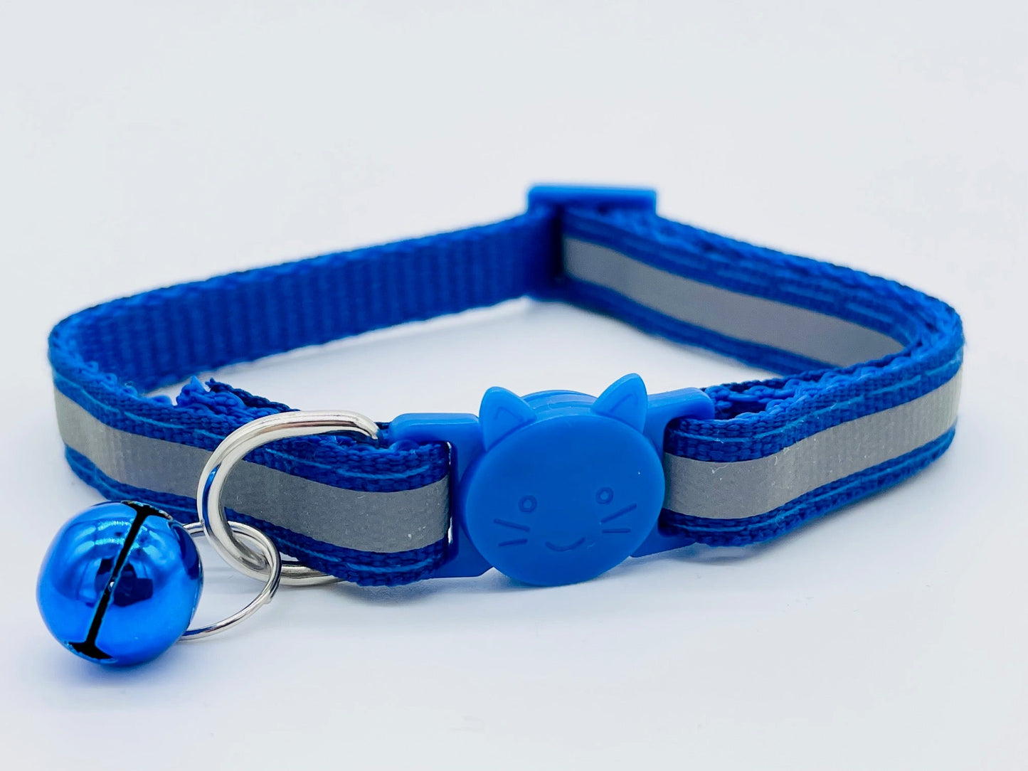 Collar reflectante con campana